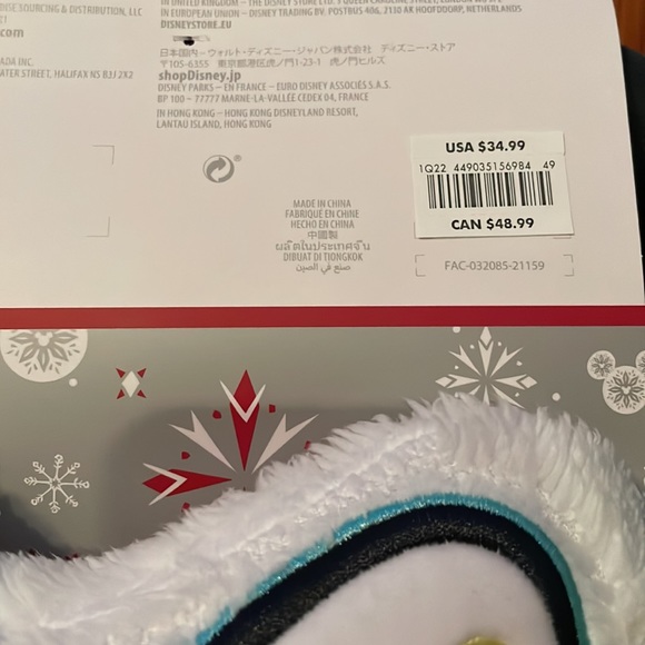 NWT Disney Christmas PJ set with pillow!!! - Picture 4 of 4